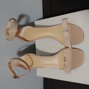 Marc Fisher Sandals 9